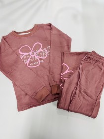 بجامة بناتي محير